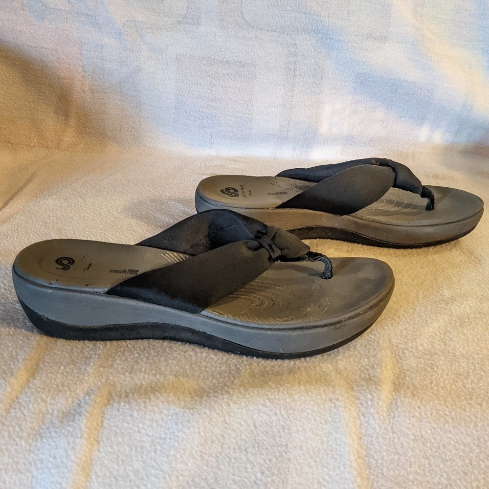 Clarks Cloudsteppers Women's Flip Flop Sandals